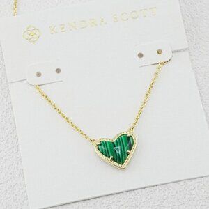 💖Kendra Scott Green Stone Gold Heart Pendant Necklace✨